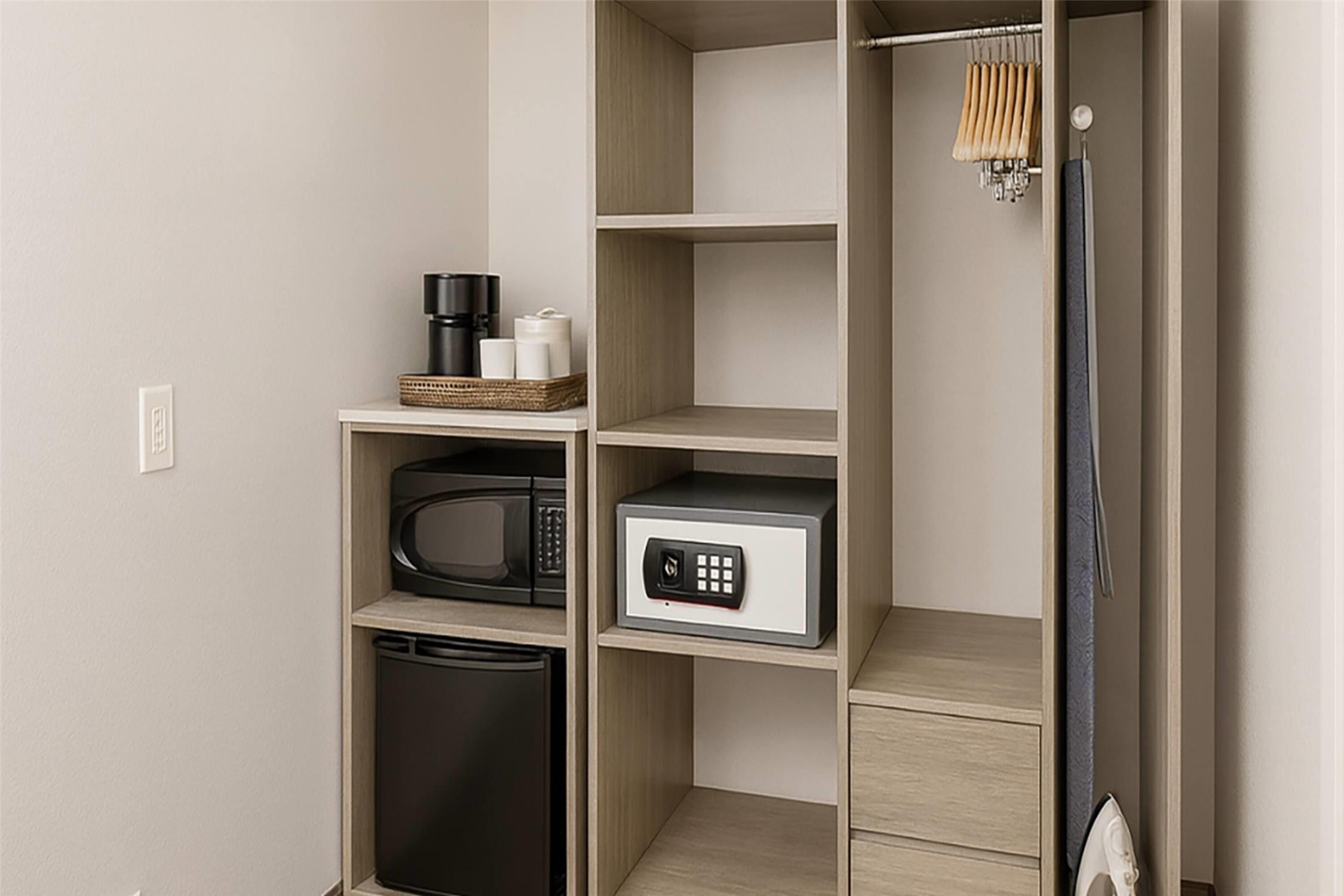 Travelodge By Wyndham LAX South 16/22