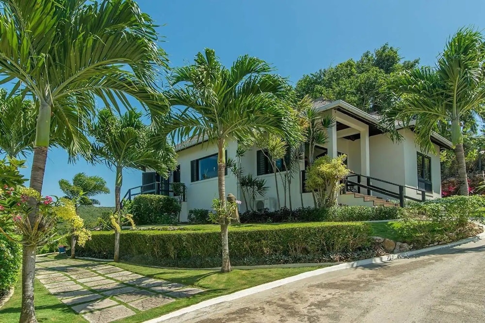 Nianna Luxurious Villa 63/74