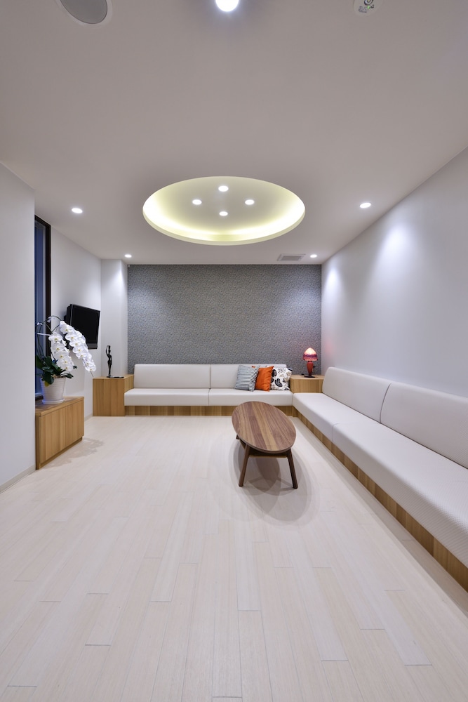 Hotel Hanakomichi 8/63