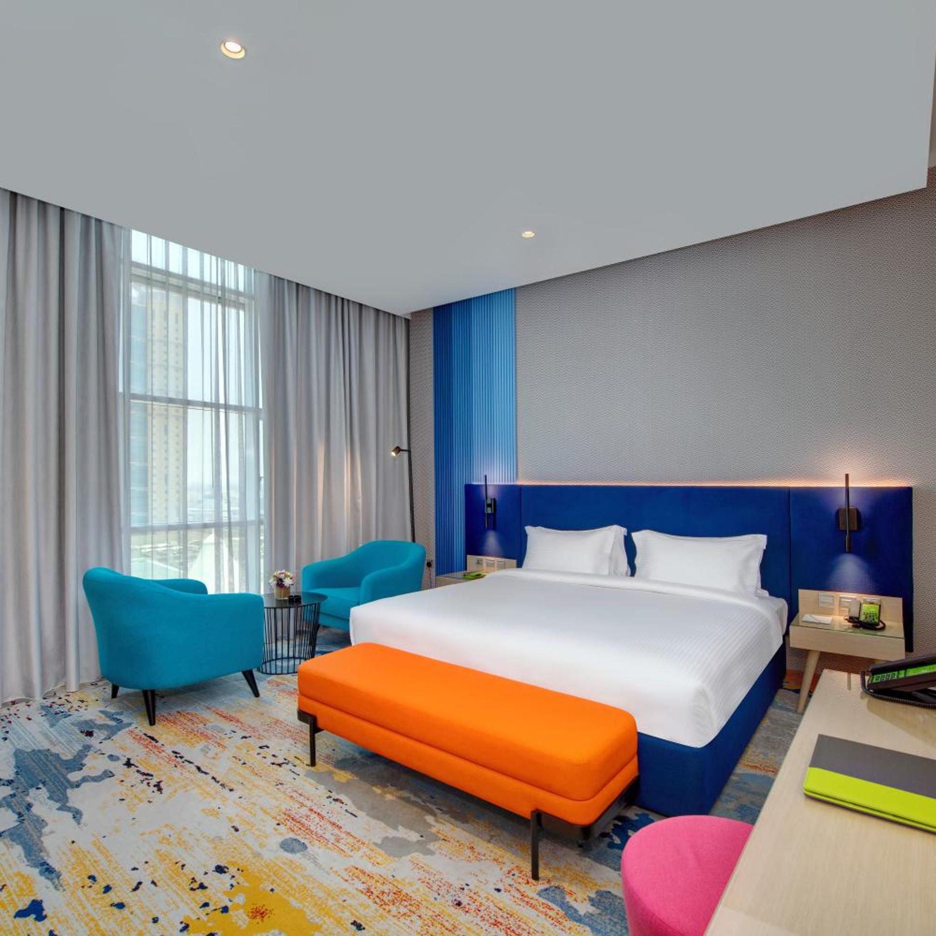 Room, King Bed, Queen Bed, City View, Smoking