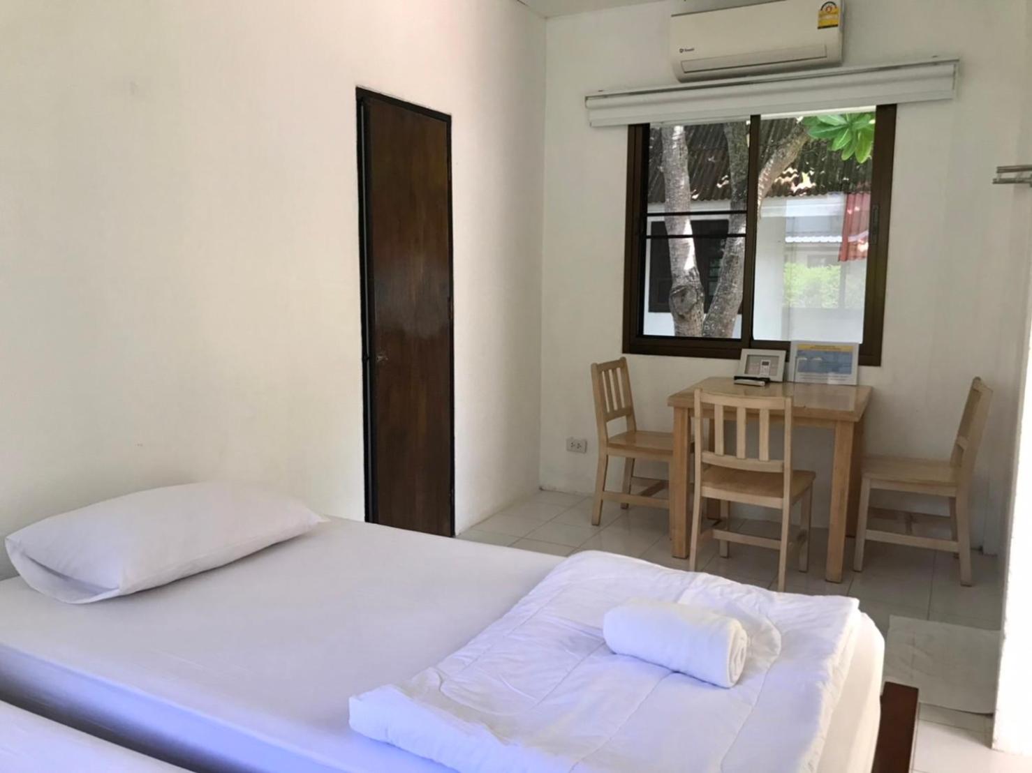 Standard, 2 Queen Beds, Lay Trang Resort 2/3