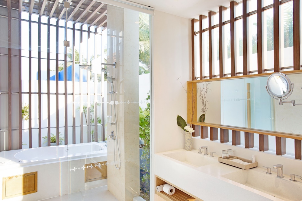 Ace of Hua Hin Resort 68/70