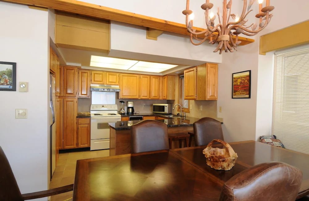 VACATION RENTALS BY BIG SKY RESORT 15/34