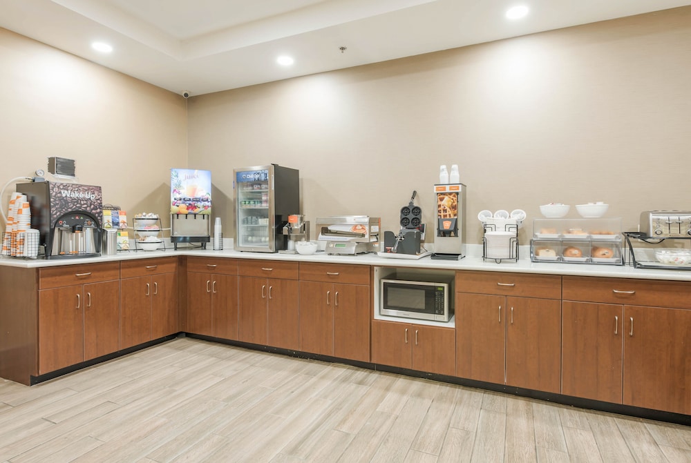 Comfort Inn Grove City - Columbus South 17/23