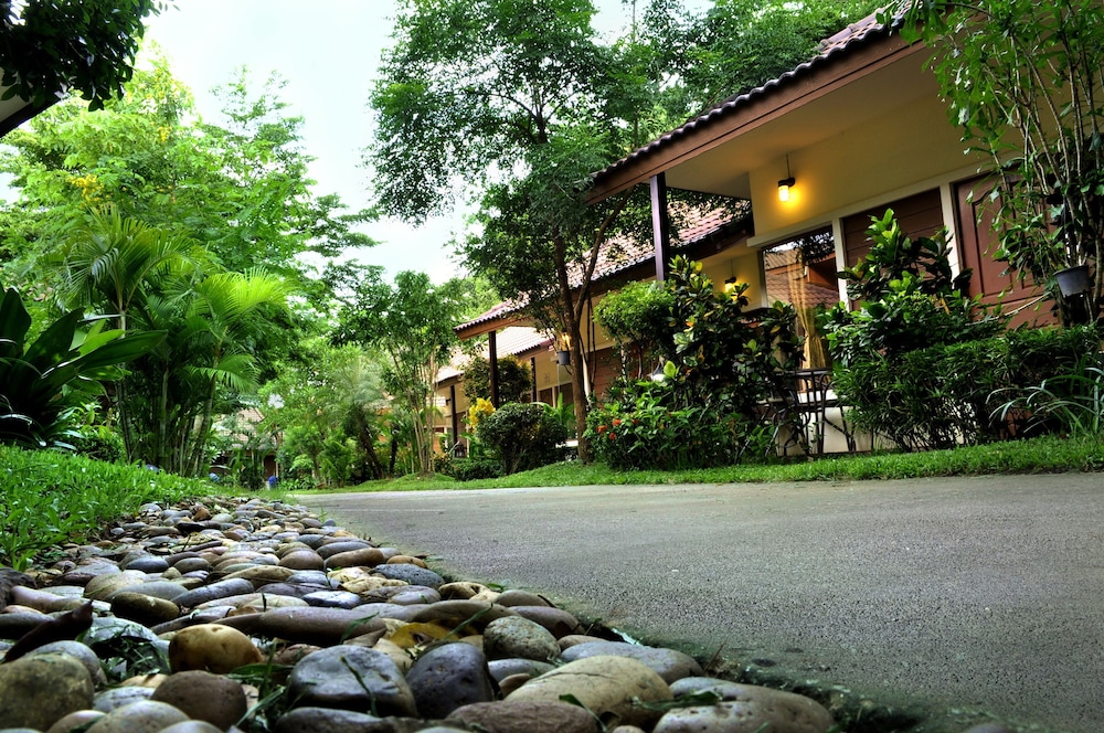 Nongkhai Tavilla Hotel 25/26
