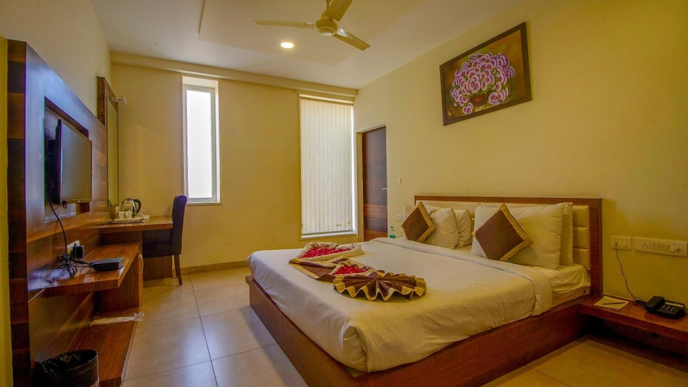 Golden Eagle By Keshav Global Hotels 9/40