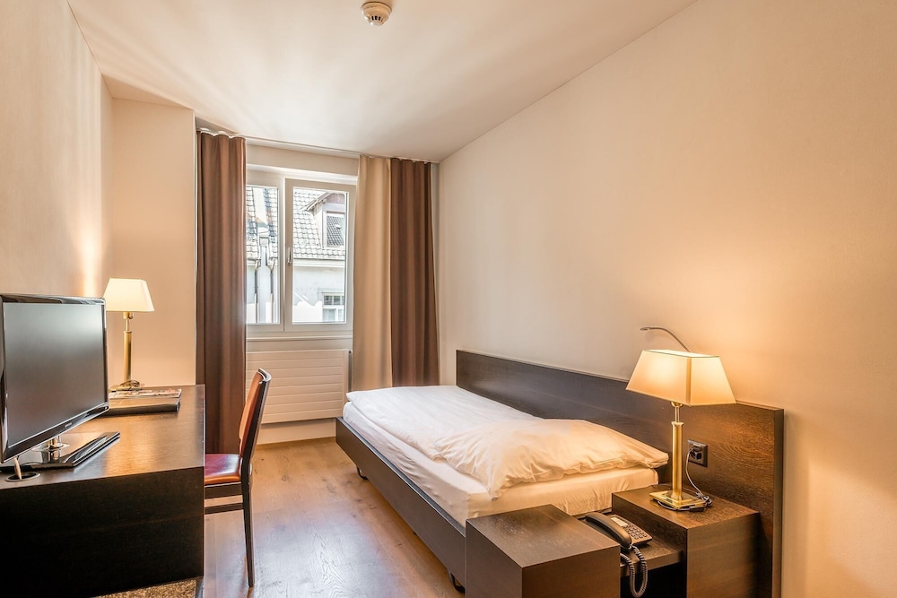 Hotel Alpina Luzern photo4