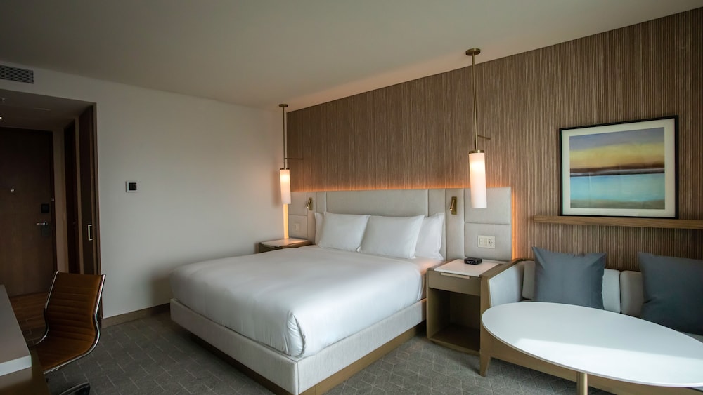Courtyard By Marriott Santo Domingo Piantini 12/50