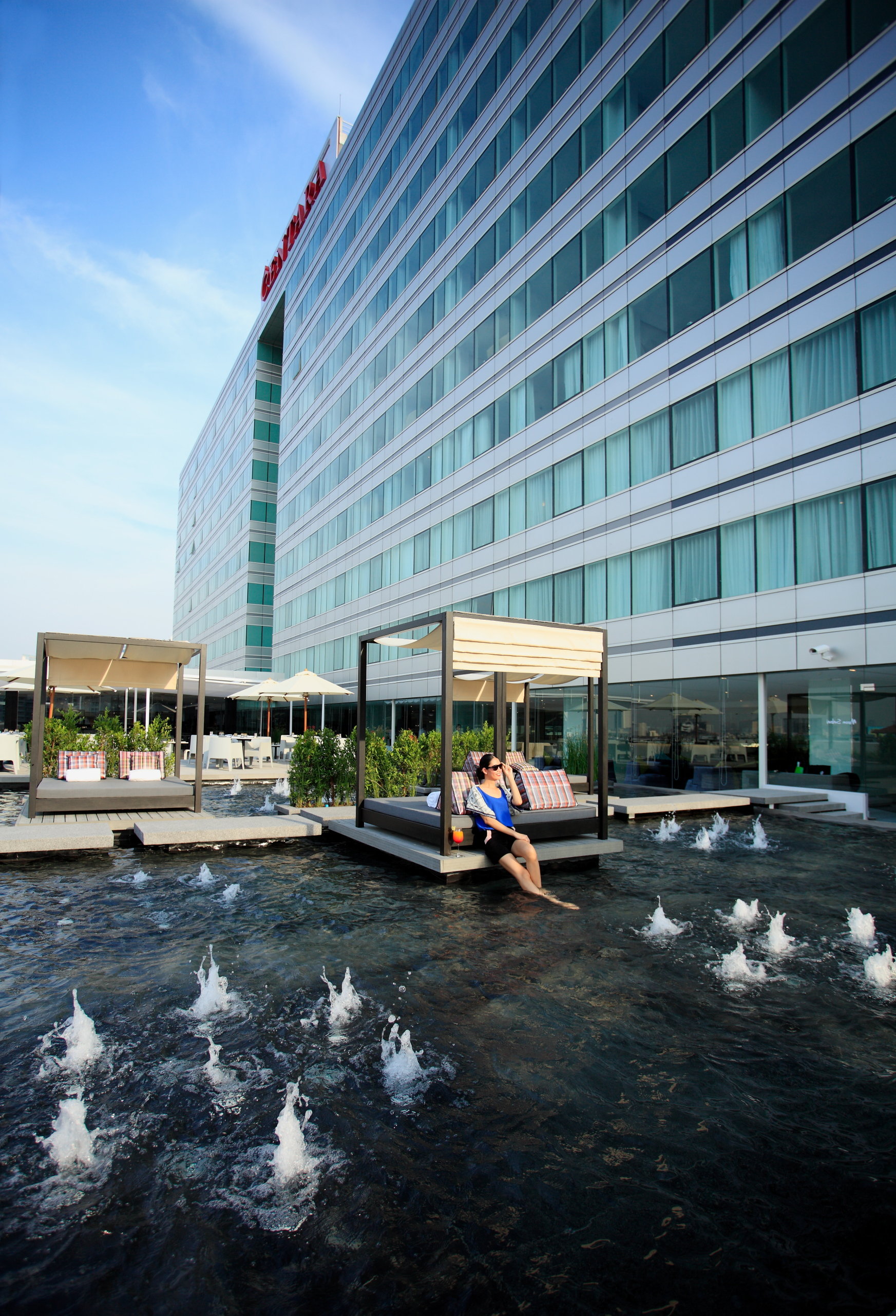 Centara Watergate Pavilion Hotel Bangkok 75/87