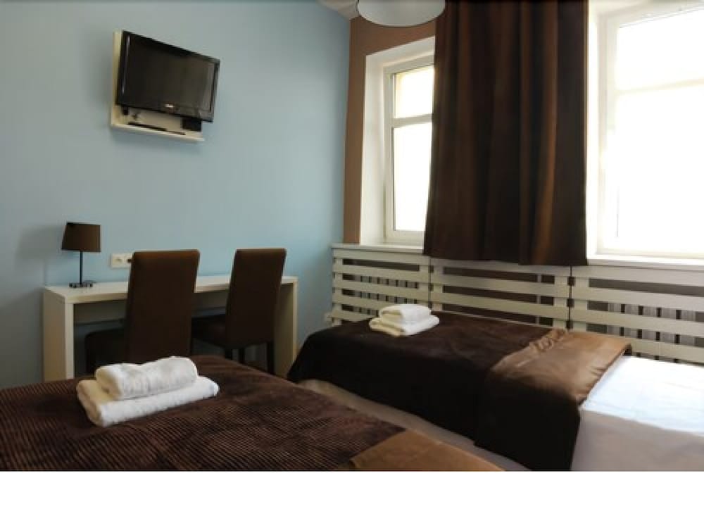 Traffic Hotel 25/50