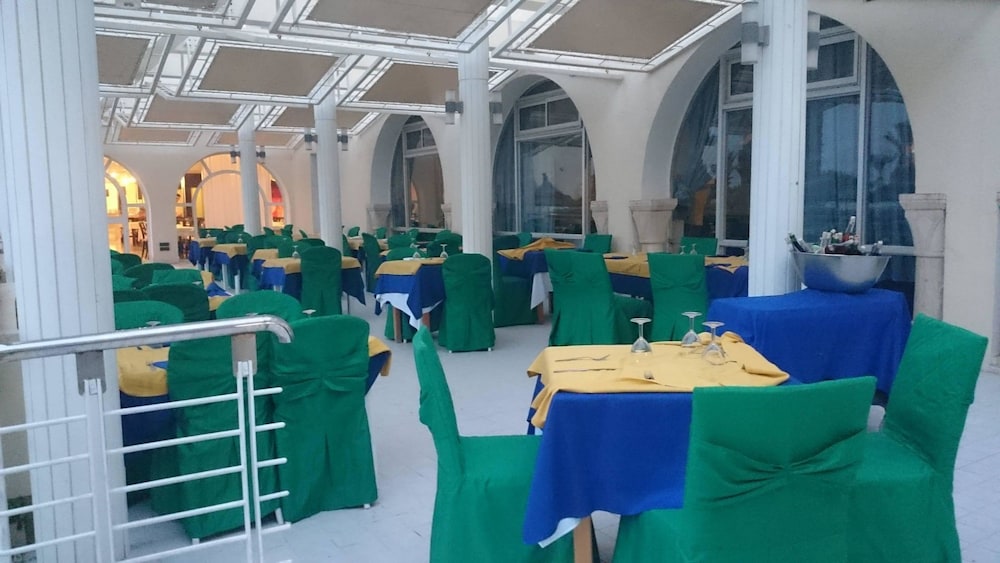 El Mehdi Beach Resort 47/84