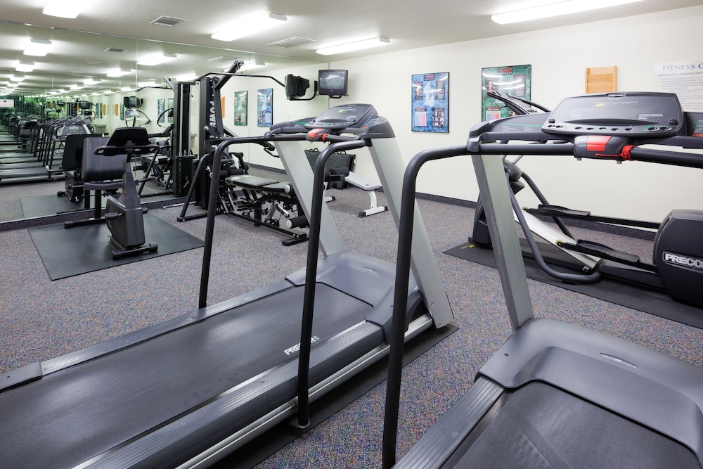 Candlewood Suites Appleton 13/38
