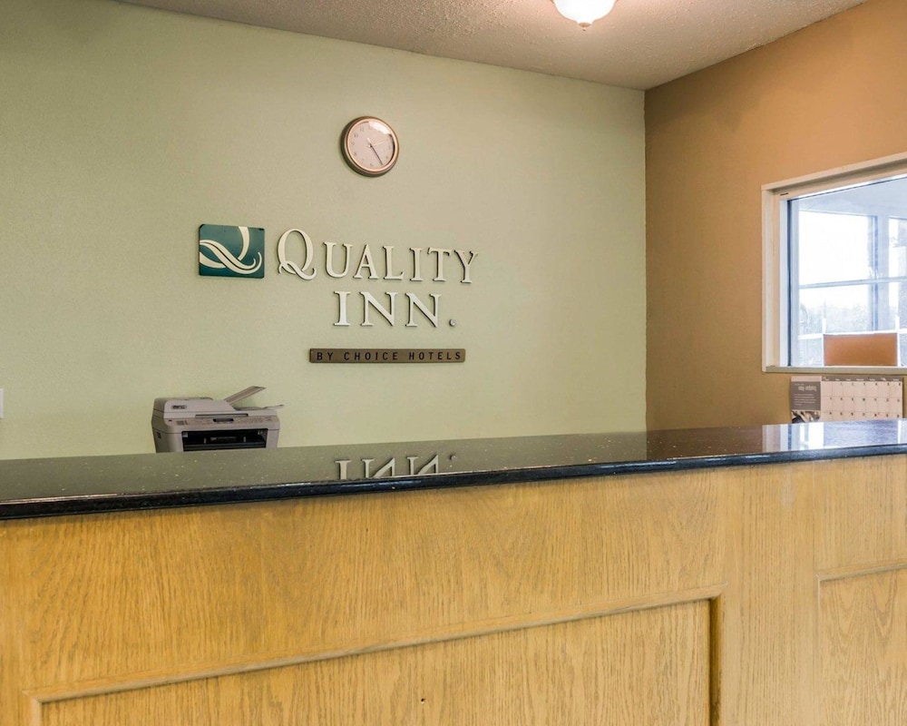 Quality Inn Kalamazoo near Wings Stadium 27/40