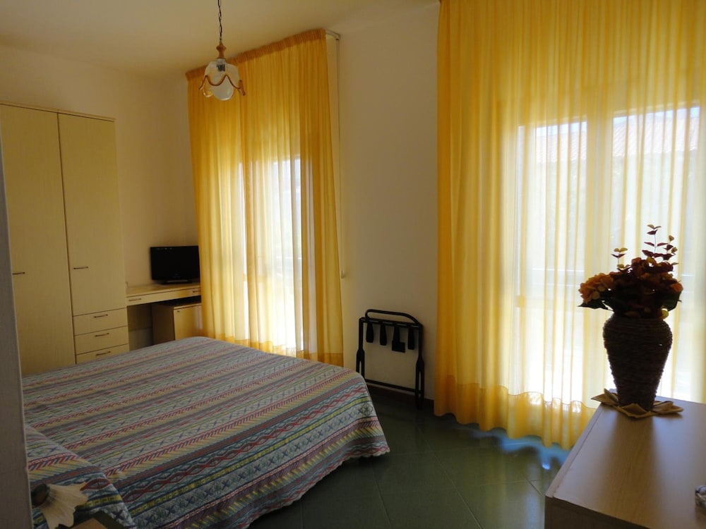 Hotel Ristorante Silvestrino 15/45