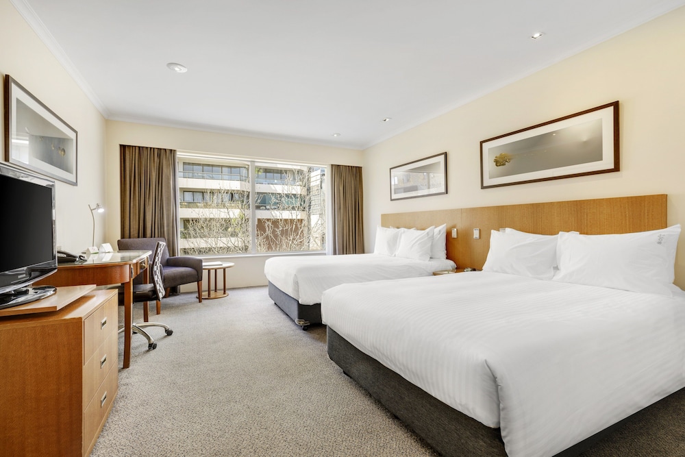 Holiday Inn Potts Point 16/78
