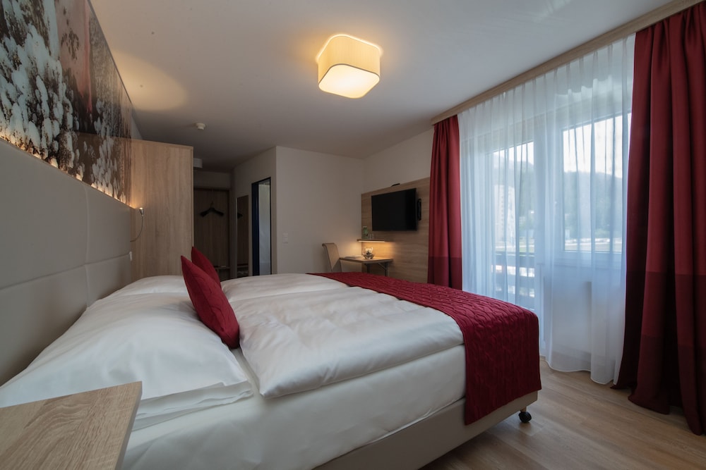 HOTEL SONNE 7/32