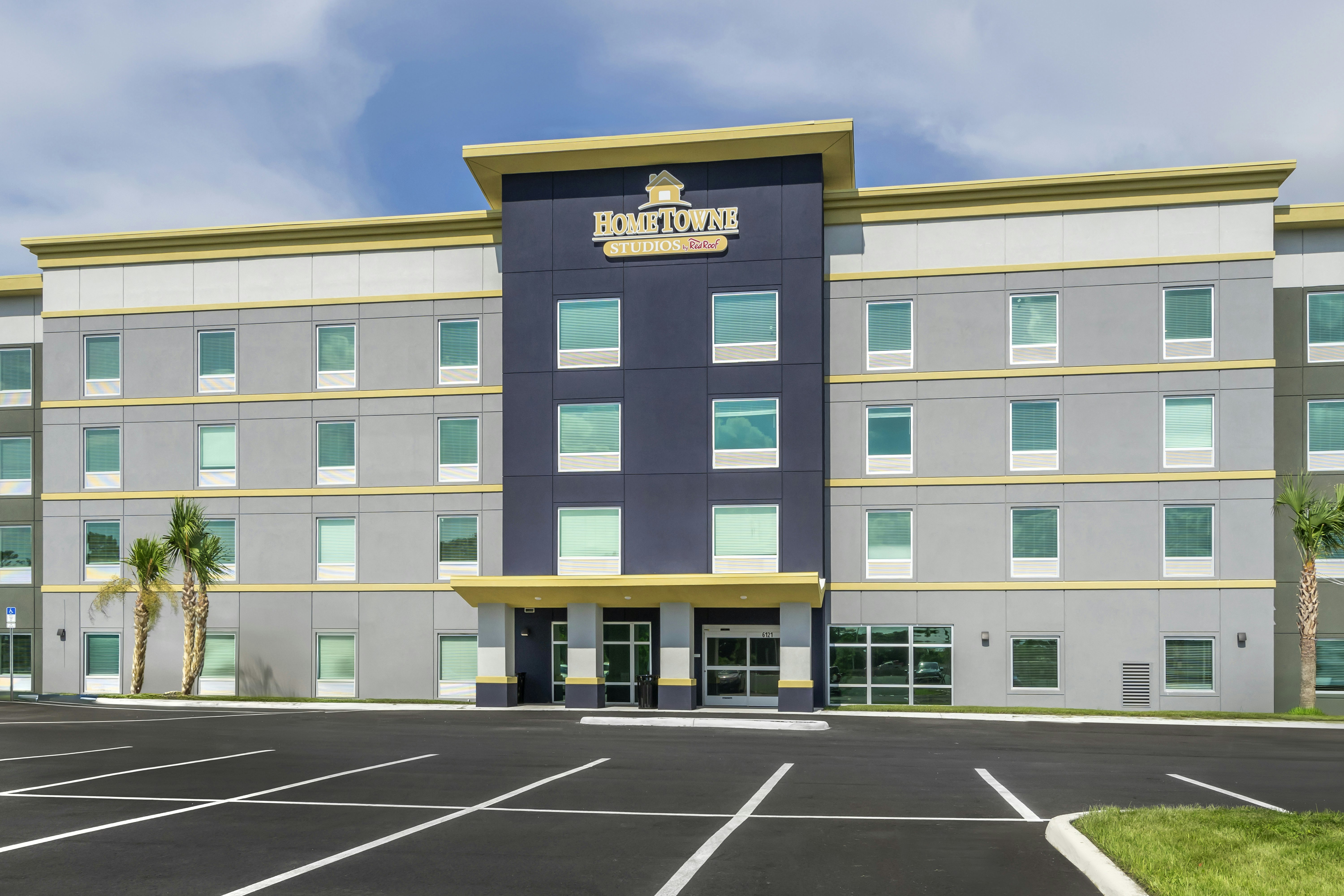HomeTowne Studios by Red Roof Tampa - Airport 写真5