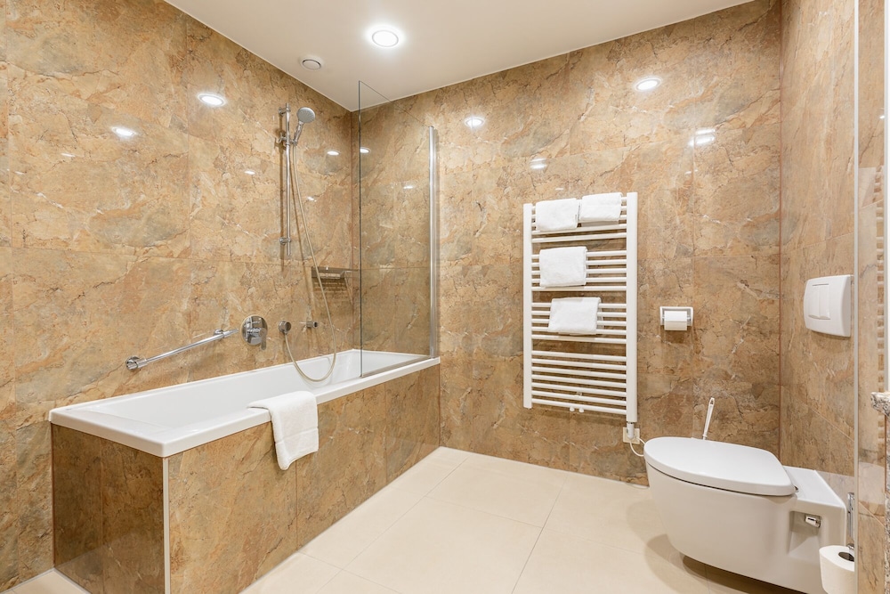 Junior Suite, Studio, King Bed، Hilight Suites Hotel 7/8