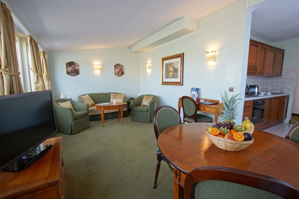 Hotel Am Luisenplatz 37/71