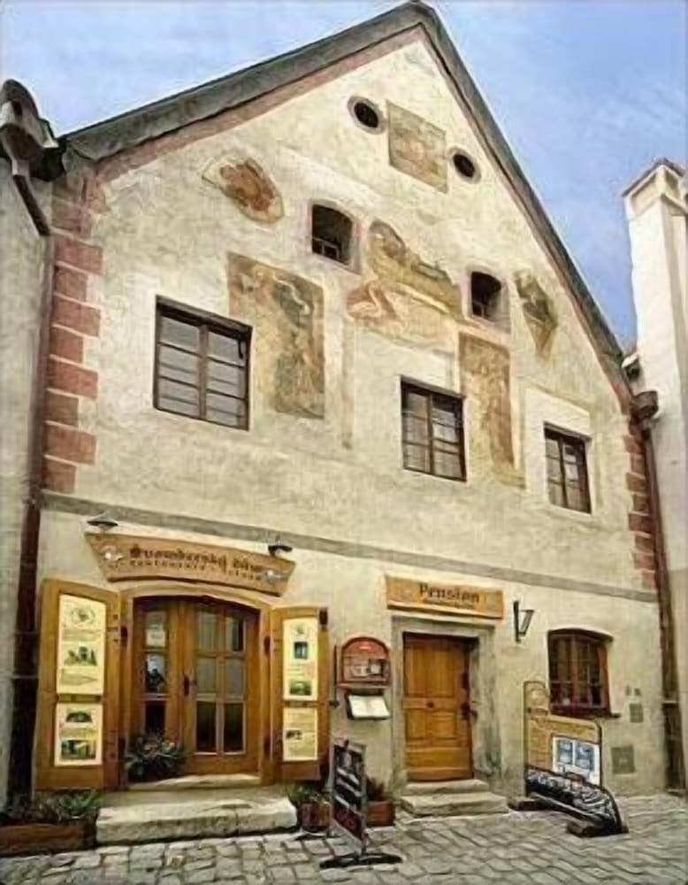 Hotel-Restaurant Svamberský Dum 10/83