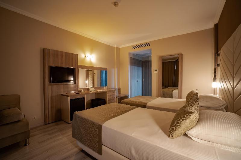 Lake, Double Bed