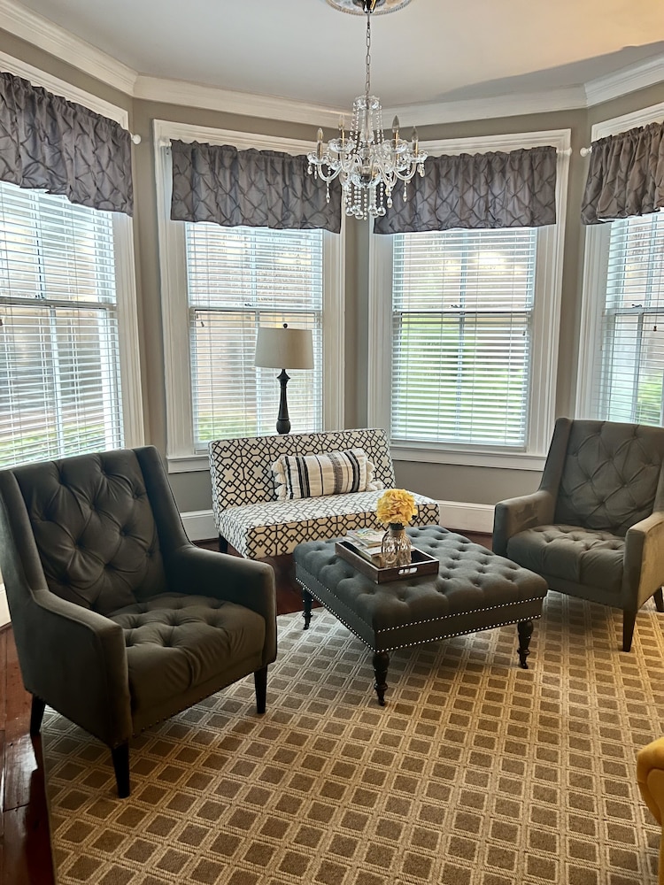 Barksdale House Inn 41/59