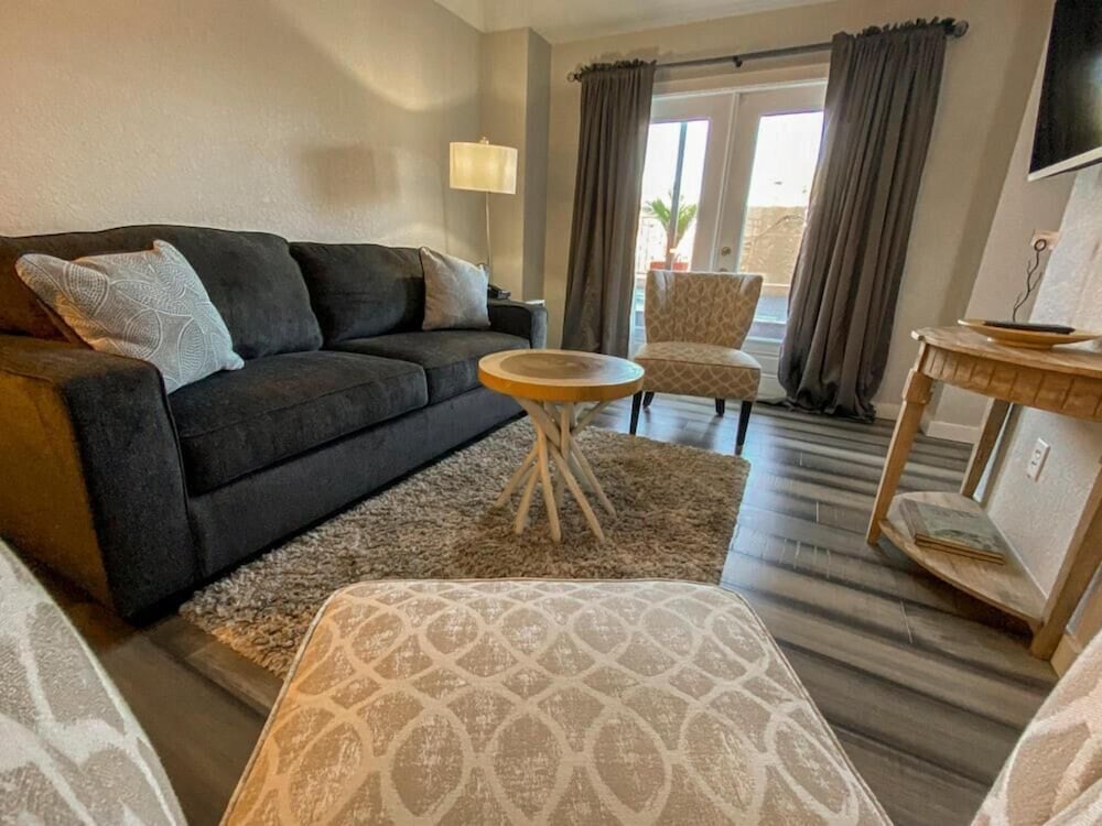 Artisan Downtown 60/80