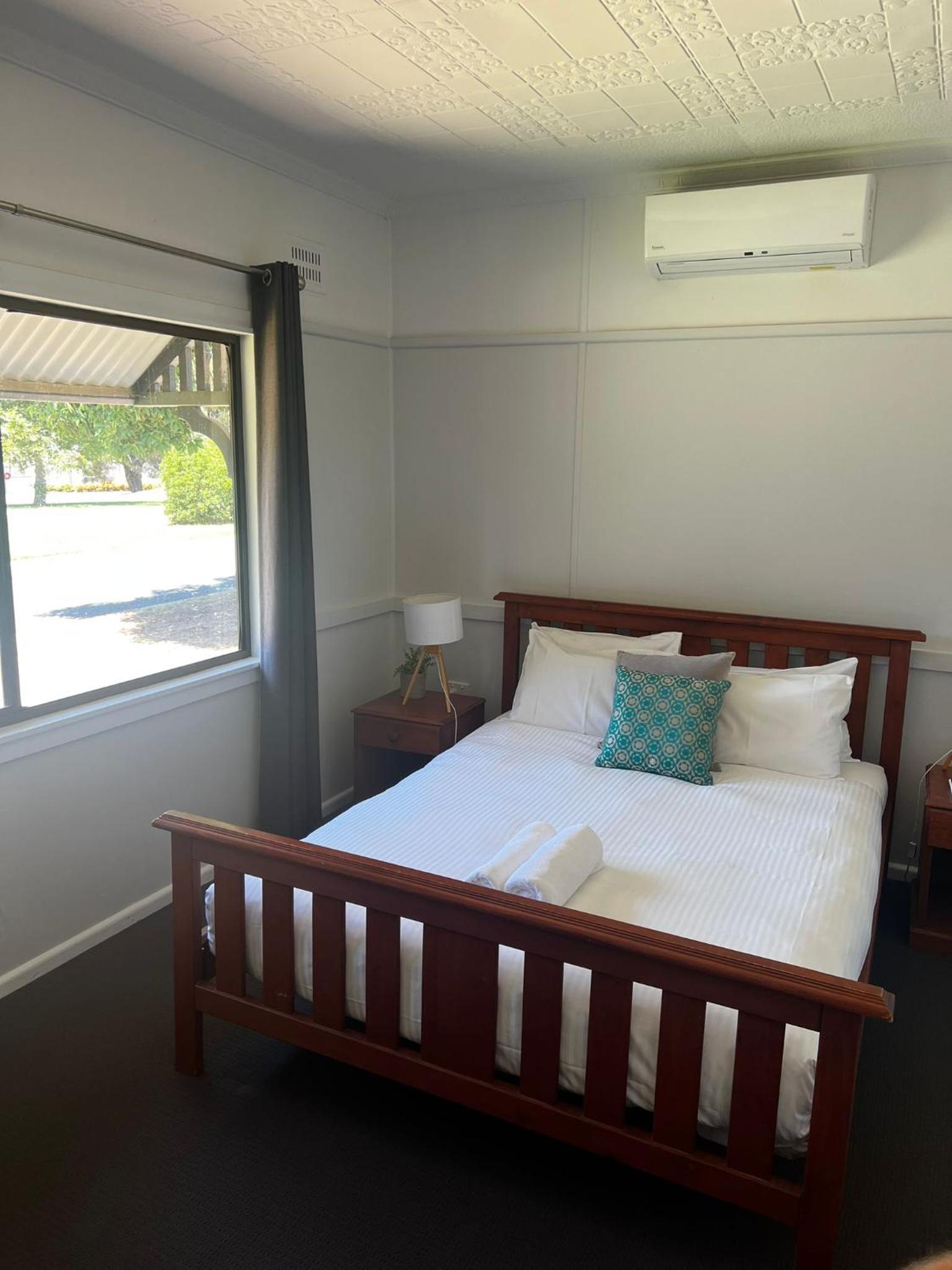 2 Bedrooms, Cottage