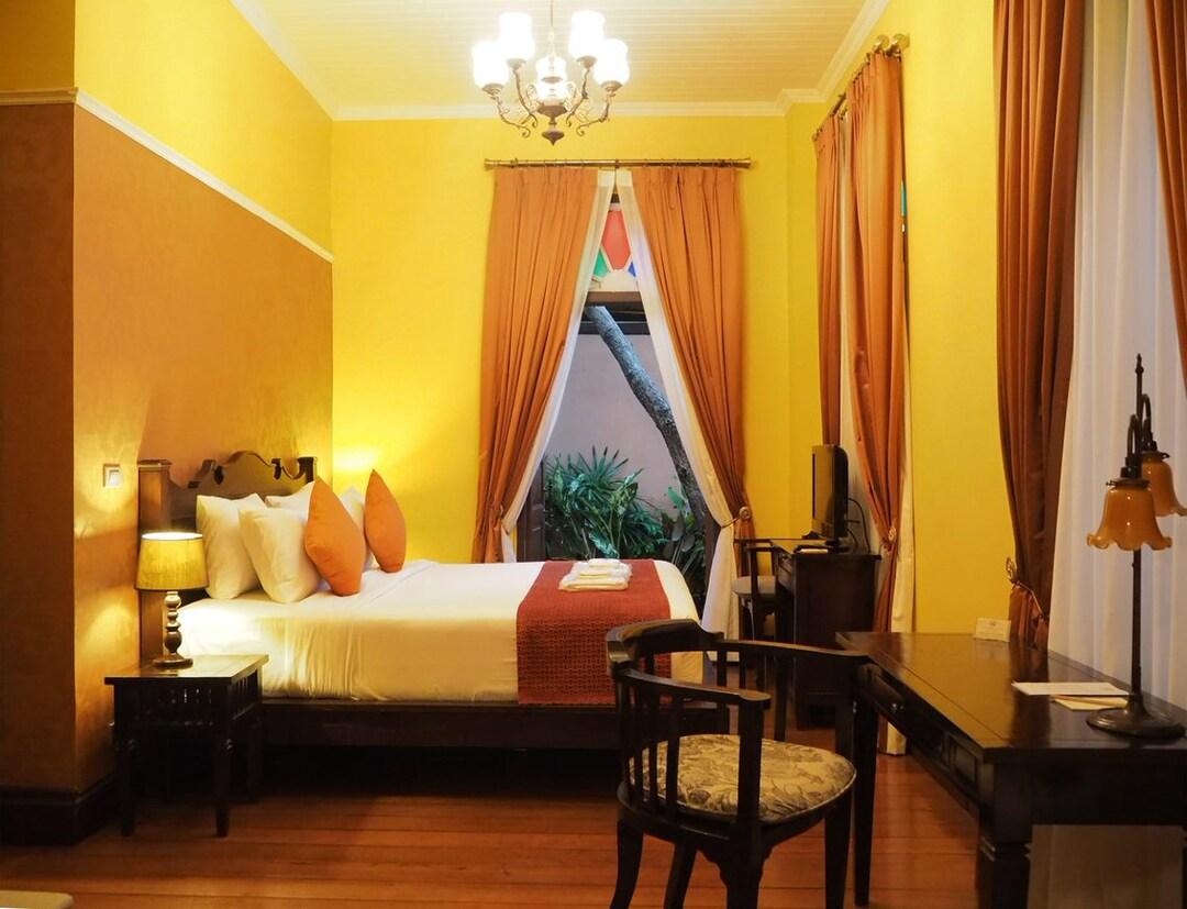Chaopraya Suite