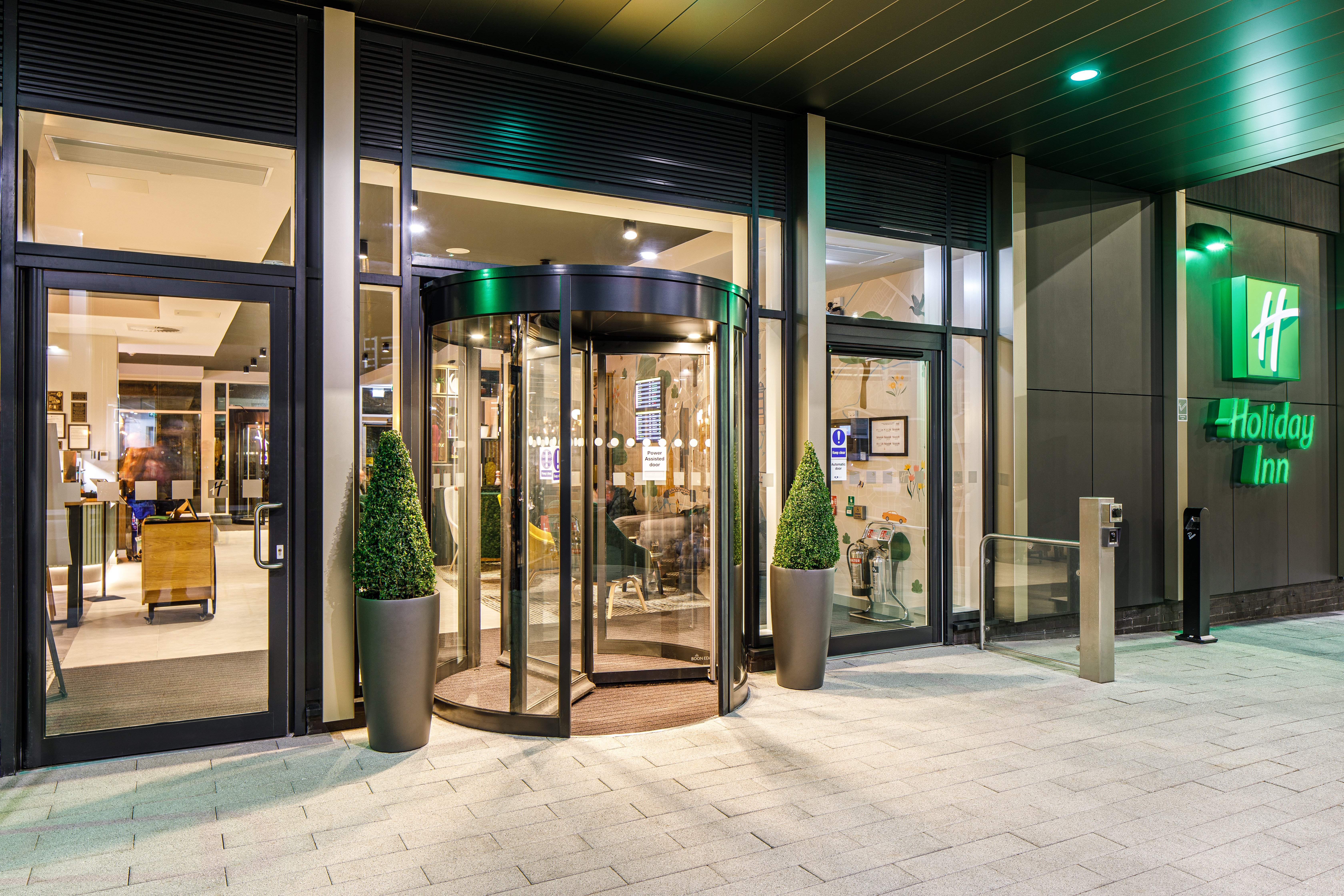Holiday Inn Manchester Airport, an IHG Hotel 4/63