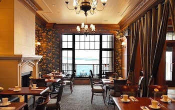 Oak Bay Beach Hotel 55/65