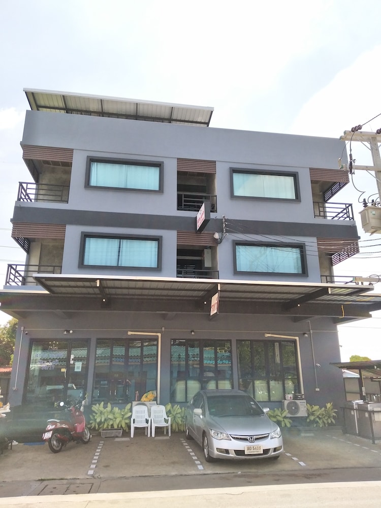 The Sky Loft Hotel 1/32