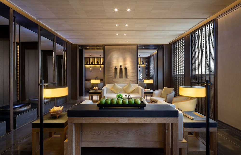 The East Hotel 13/50