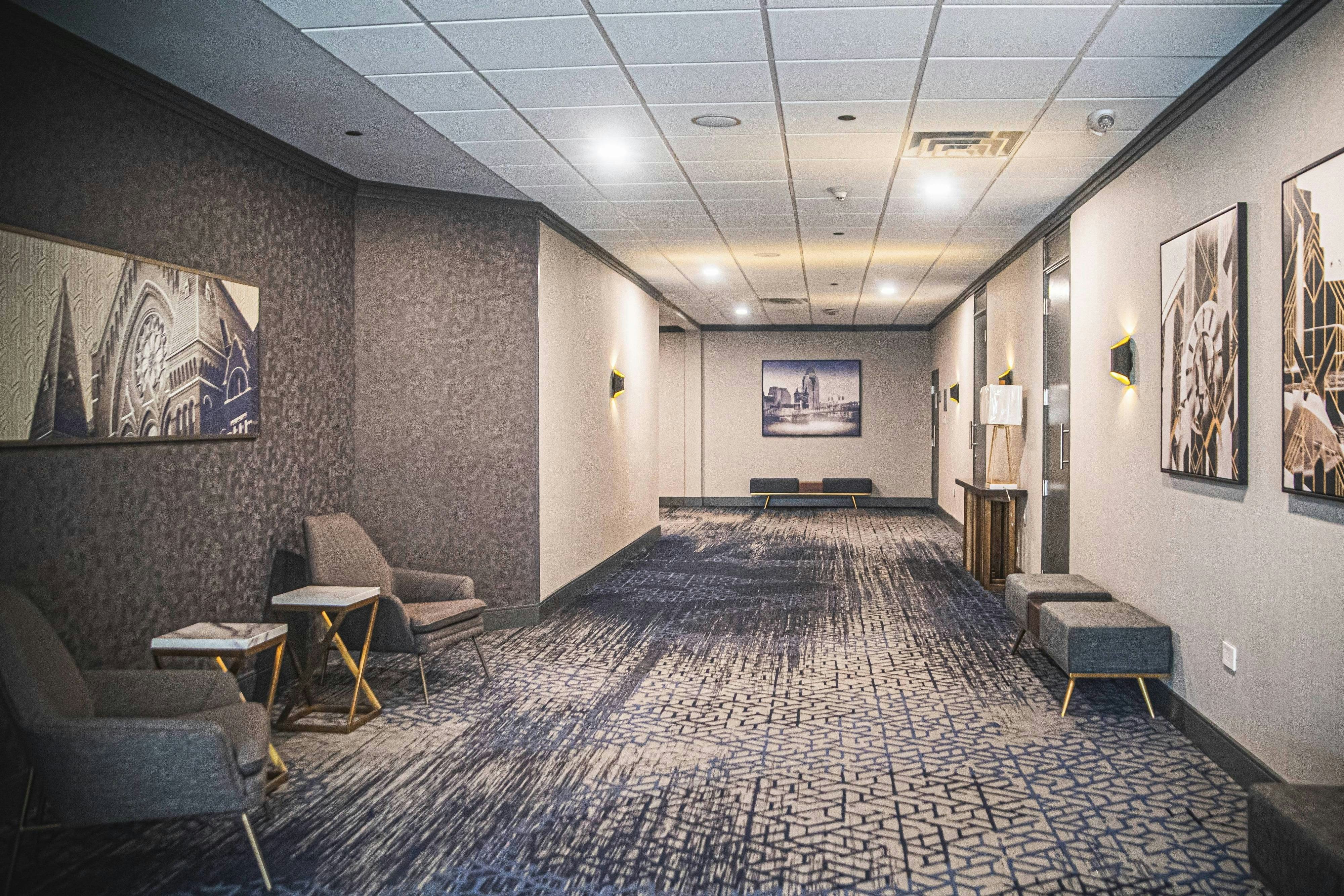 Delta Hotels Marriott Cincinnati Sharonville 22/27