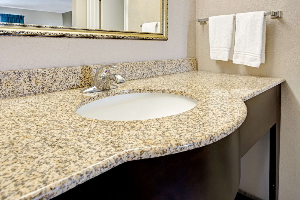 Super 8 by Wyndham Lakeland 41/41