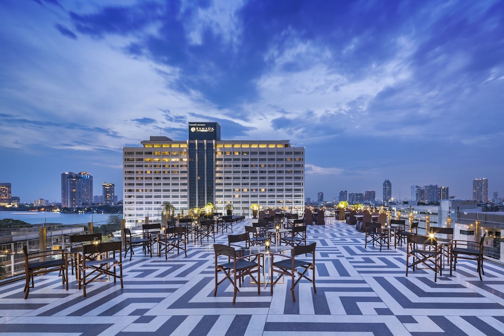 HOTEL ONCE BANGKOK 42/45