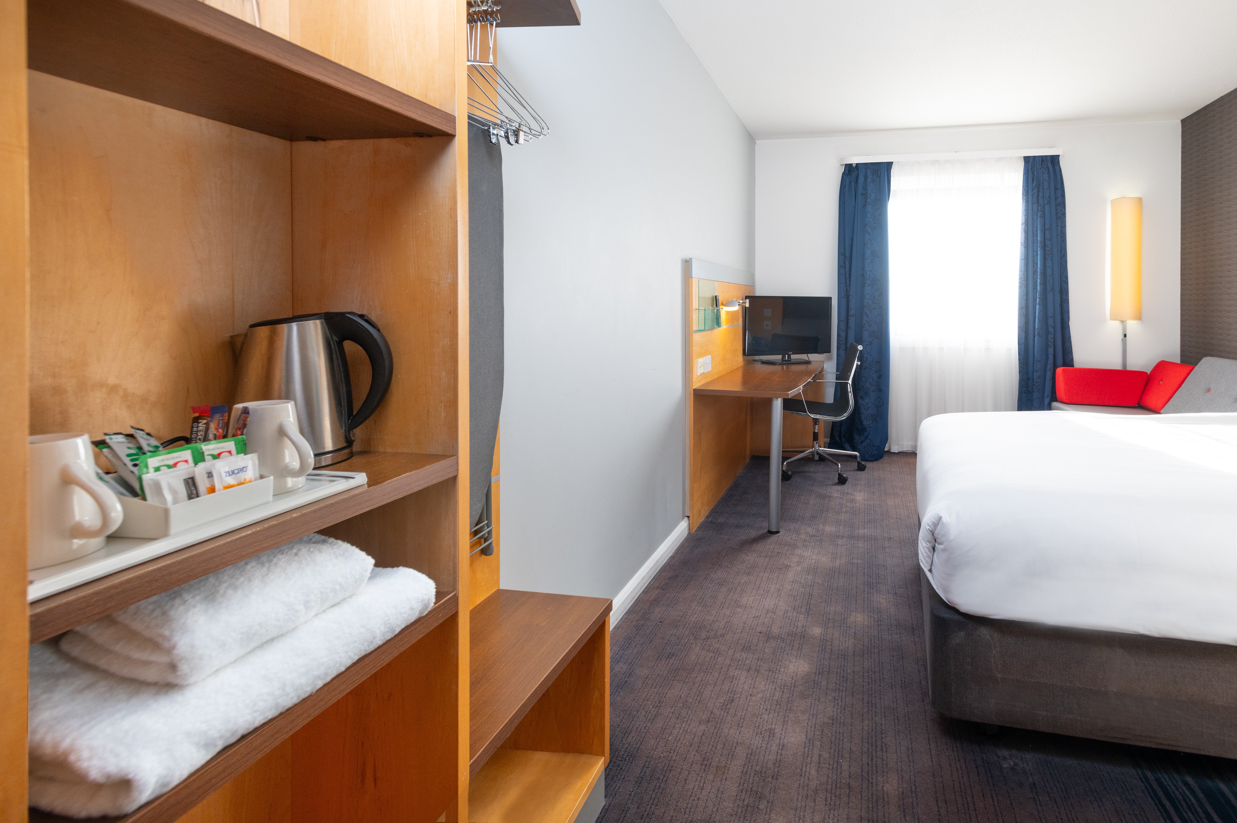 Holiday Inn Express Stevenage 36/66