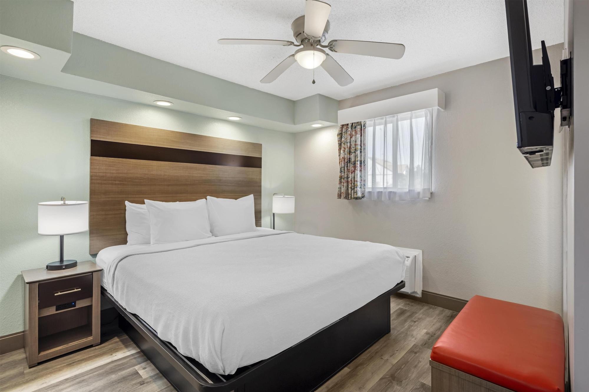 Apartment, Multiple Beds, Sofa, Kitchen