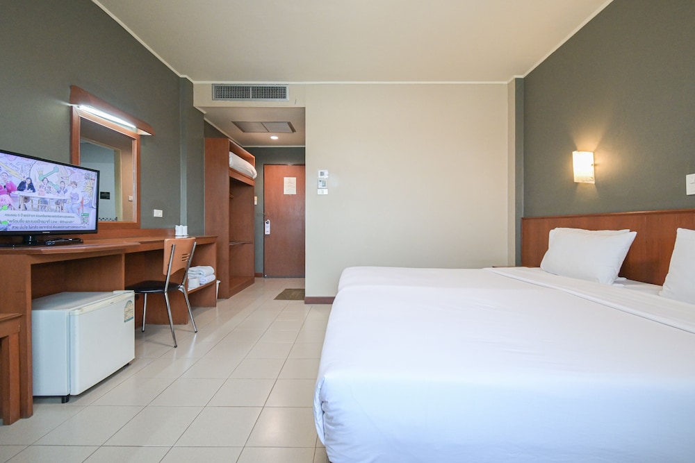 Rattana Park Hotel 14/98