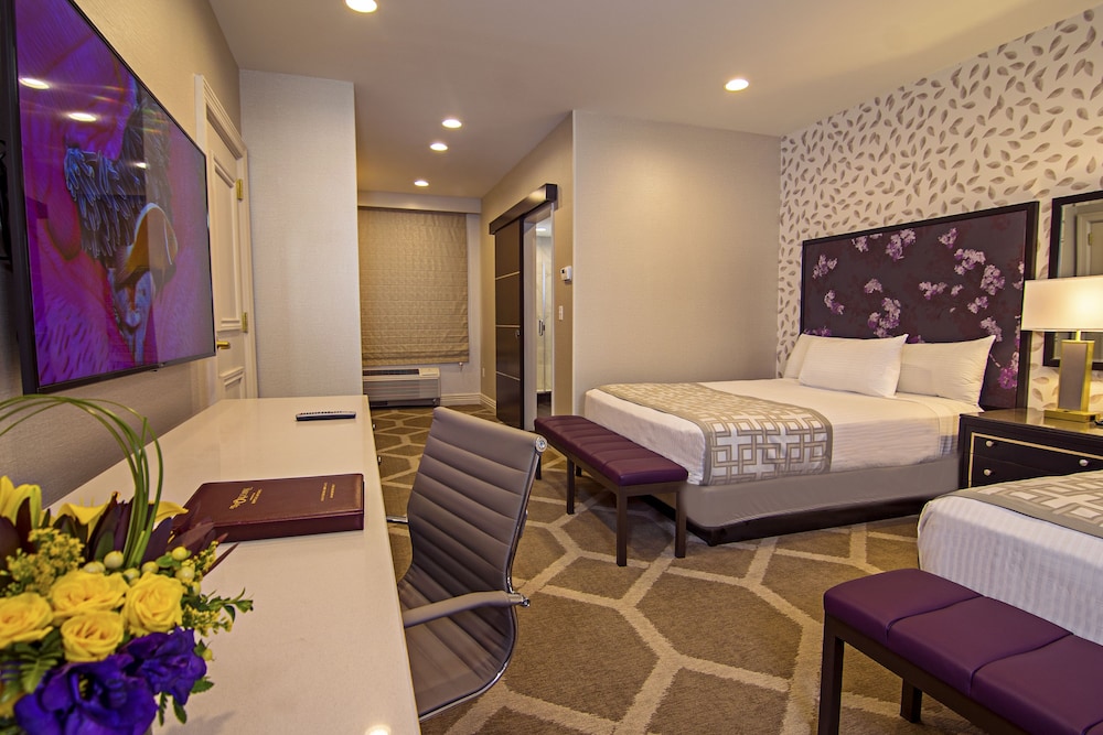 The Orleans Hotel and Casino 11/50
