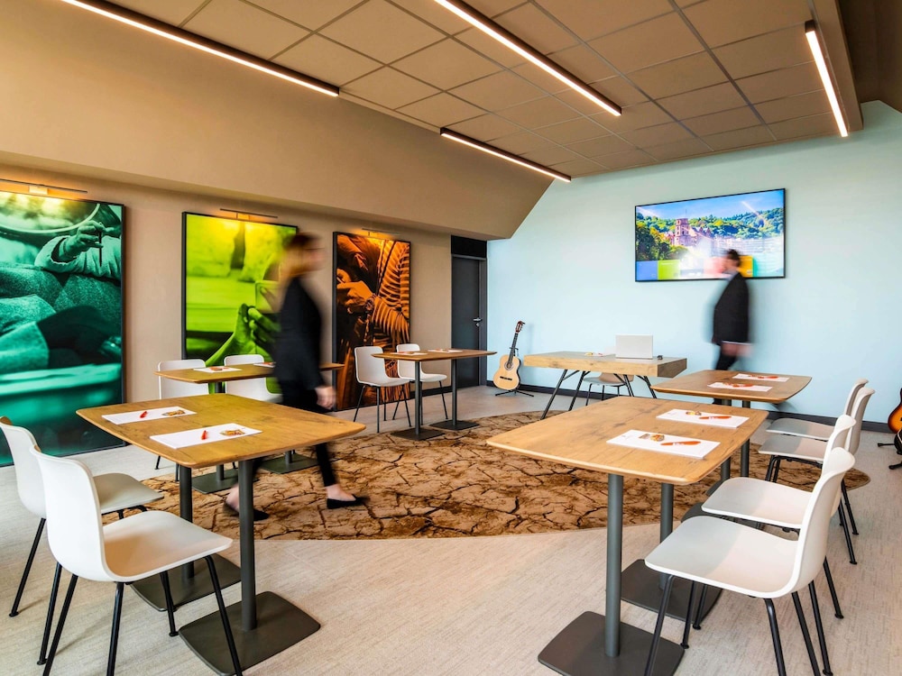Ibis Heidelberg Hauptbahnhof 52/73