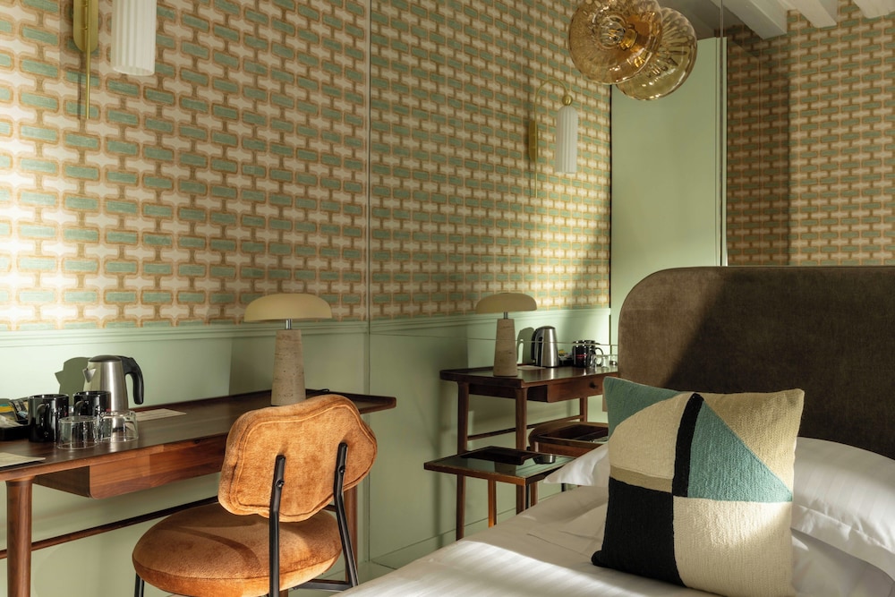 Dauphine Saint Germain Hotel 51/70