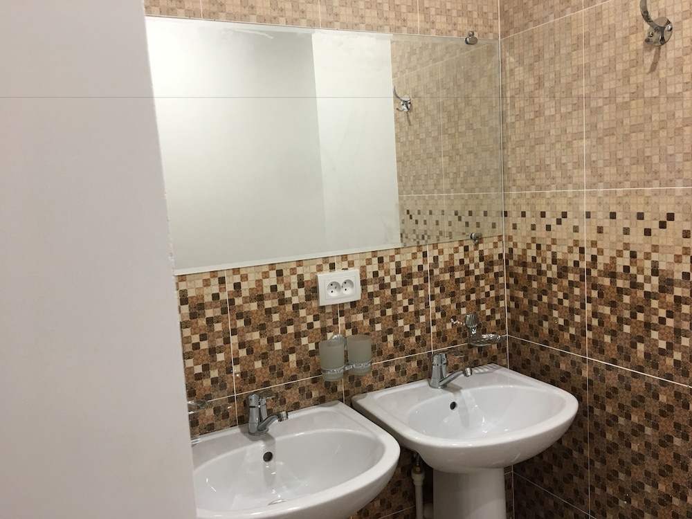 Jules Verne Hostel Tashkent 47/50