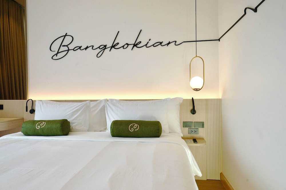 Room at Hotel Bangkokian, BANGKOK