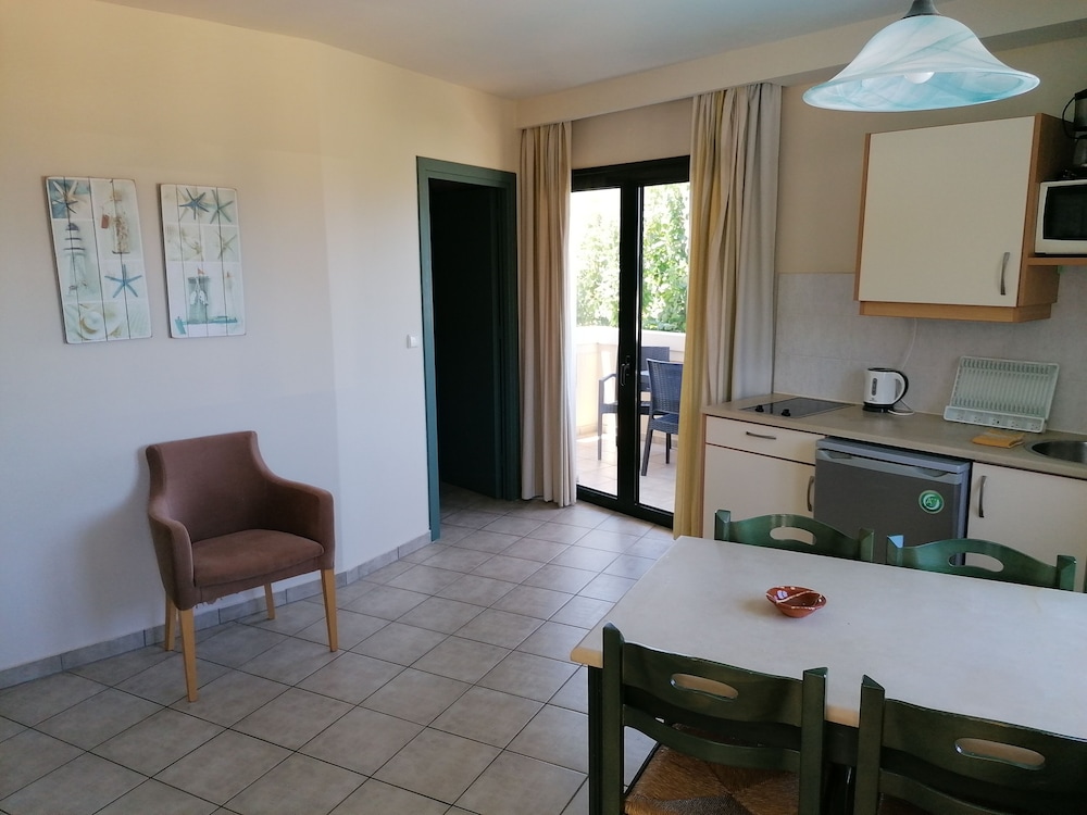 Villiana Holiday Apartments 26/50