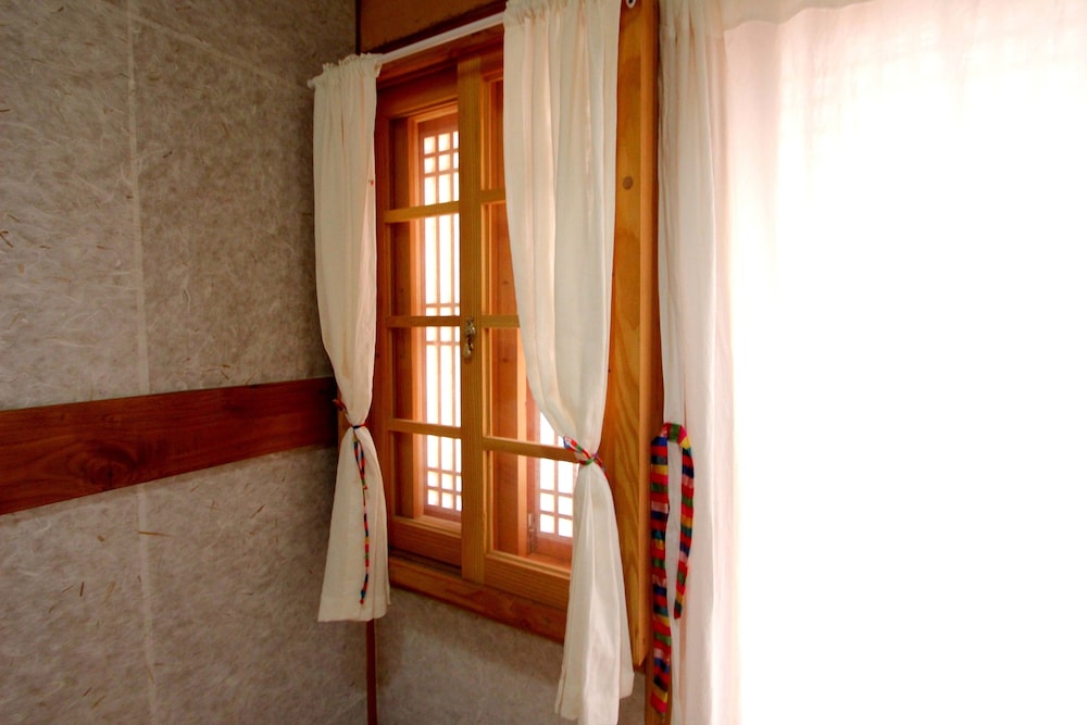 Happiness Full Hanok Guesthouse Jeonju 19/53