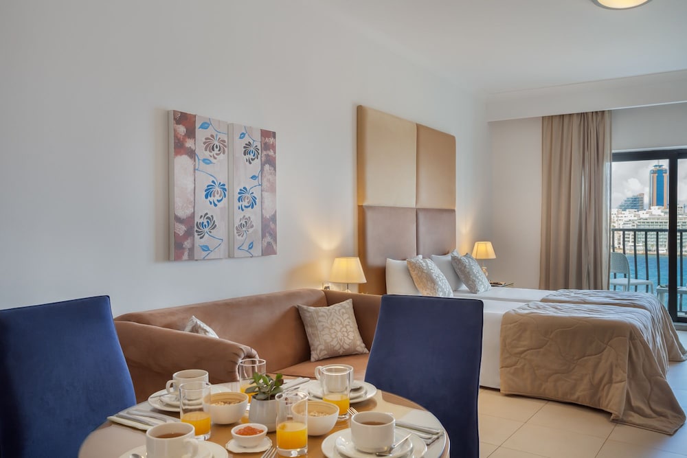 Plaza Regency Hotels 13/50