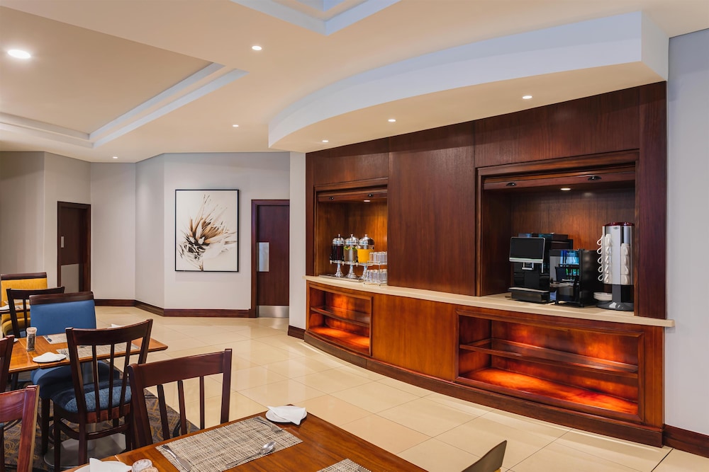 Garden Court Hatfield 8/49