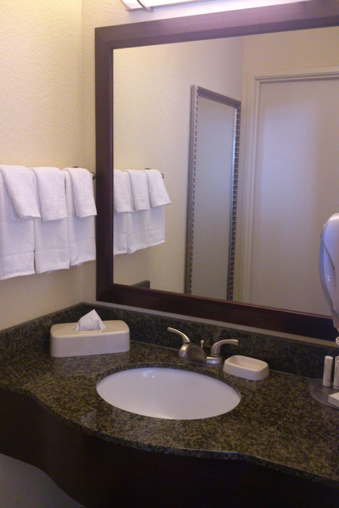 Springhill Suites by Marriott Ridgecrest 16/44