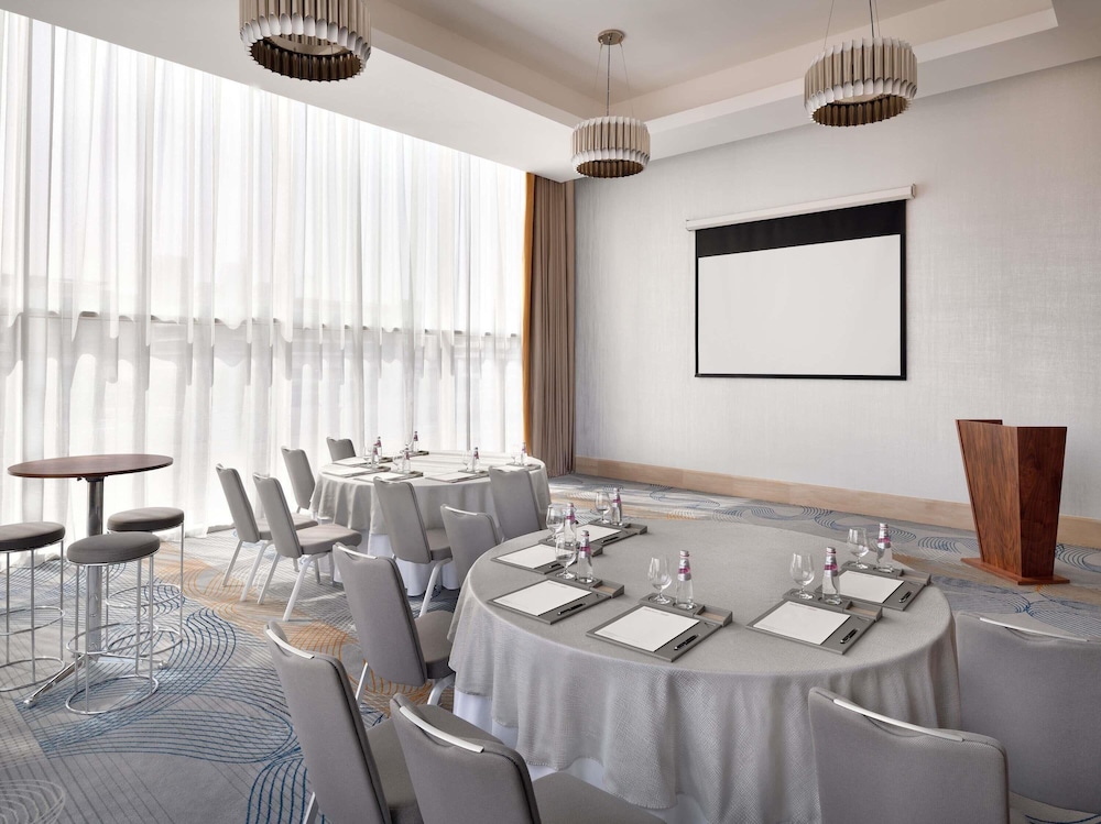 Grand Plaza Movenpick Media City 23/26